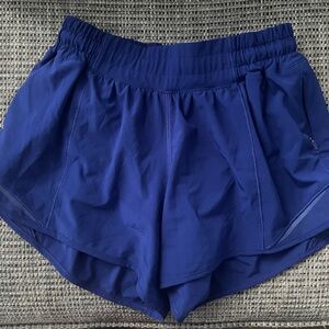 lululemon Hotty Hot Shorts Size 4 style W7AVGT 4” inseam